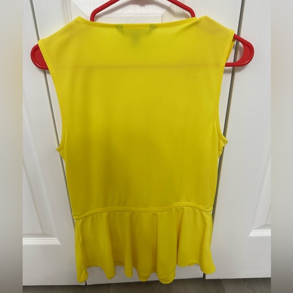 Yellow Top - Picture 2 of 2